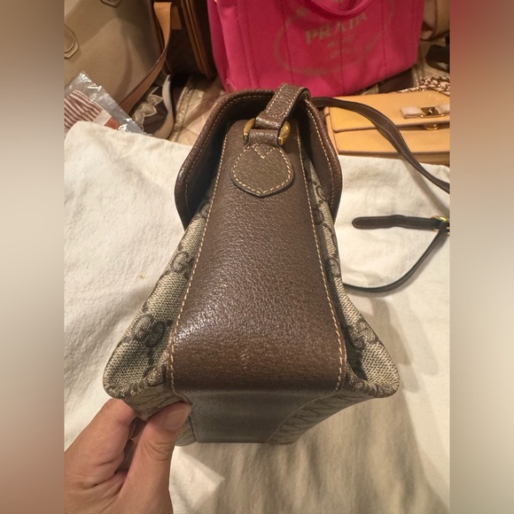 ❌❌SOLD ON FB❌❌Vintage Gucci Crossbody - Picture 17 of 17